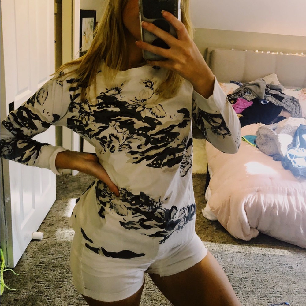 Nike Long Sleeved Patterned Tee - image 2